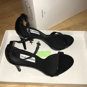 Steve Madden black patent heels